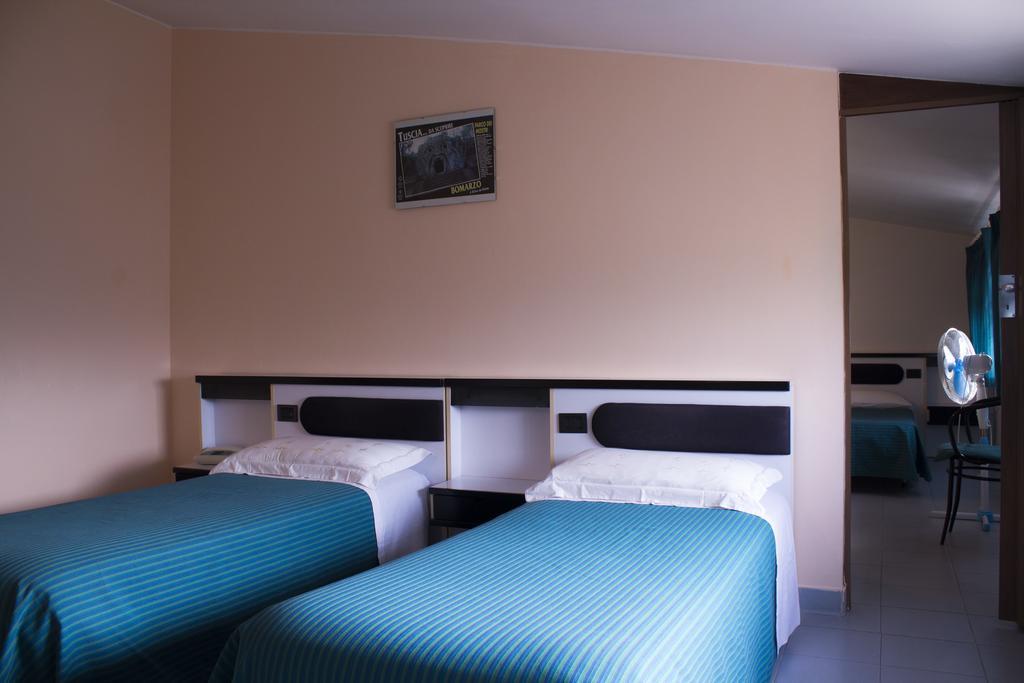 Hotel Falisco Fabrica di Roma Chambre photo